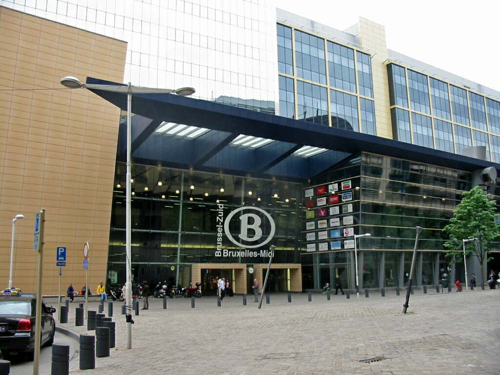 Bruxelles_-_Gare_Midi01
