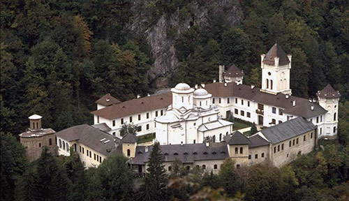 manastirea-tismana7