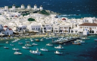 Profit mai mare cu 10% pentru operatorii de turism eleni, în 2011