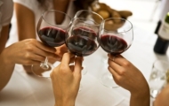 Cum să creşteţi vânzările de vin în restaurantul dumneavoastră