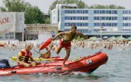 Hotelierii de pe litoral reacționează la lipsa salvamarilor de pe plaje