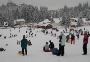 Peste 7000 de turiști vor petrece sărbătorile pe rit vechi pe Valea Prahovei