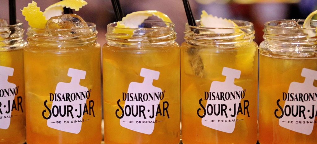 Disaronno prezintă o nouă ediție limitată: Disaronno wears Missoni