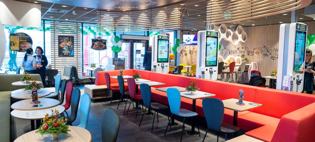 McDonald’s a deschis un nou restaurant în București și plănuiește inaugurarea altor două noi restaurante până la finalul acestui an