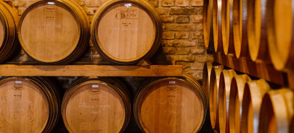 Producătorii de vinuri cer autorităților măsuri concrete pentru limitarea efectelor negative ale pandemiei asupra industriei vitivinicole