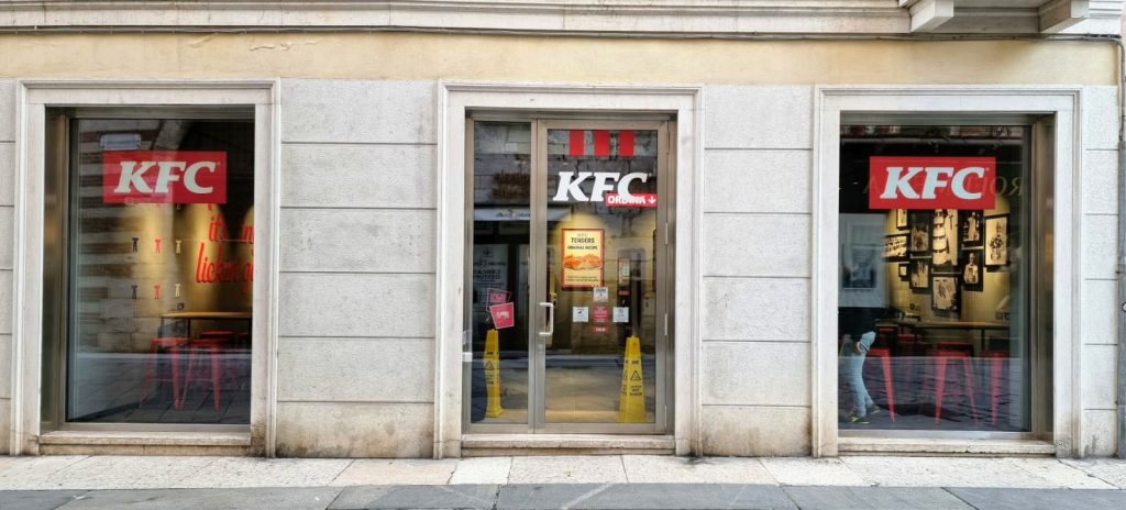 Sphera Franchise Group a inaugurat trei noi restaurante KFC