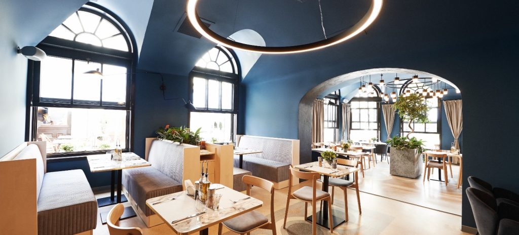 Cafeneaua Veche 9 câștigă premiul pentru design interior, în cadrul BIG SEE AWARDS