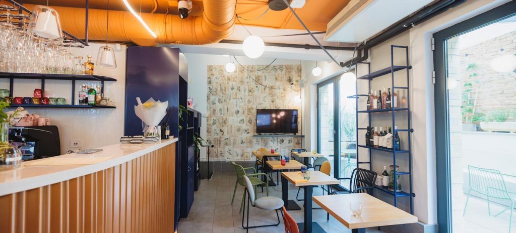 S-a deschis Ierbar Bistro, un loc de degustare și asocieri confortabile