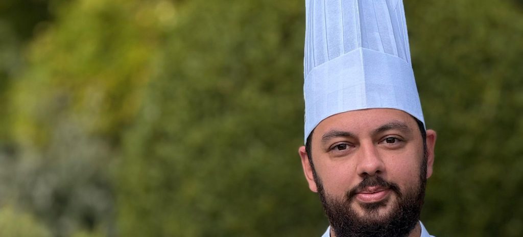 Un tânăr chef român reprezintă România la concursul gastronomic organizat de Slow Food International și Slow Food Puglia