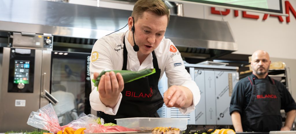 Lecții despre consistență și eficiență în bucătăria de eveniment susținute de chef Dragoș Bercea